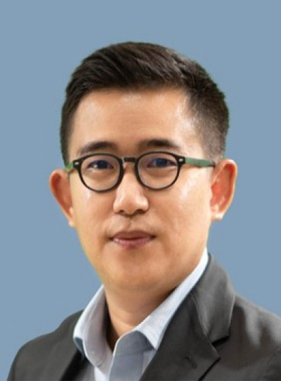 วรุณ รักสกุลกานต์